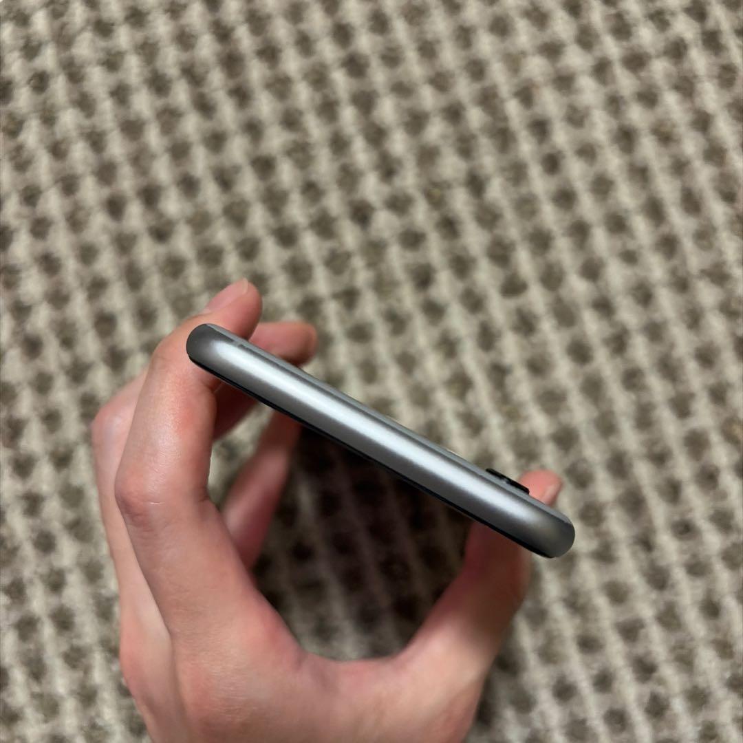 美品　iPhone6s 128GB スペースグレー　SIMフリー　1-30