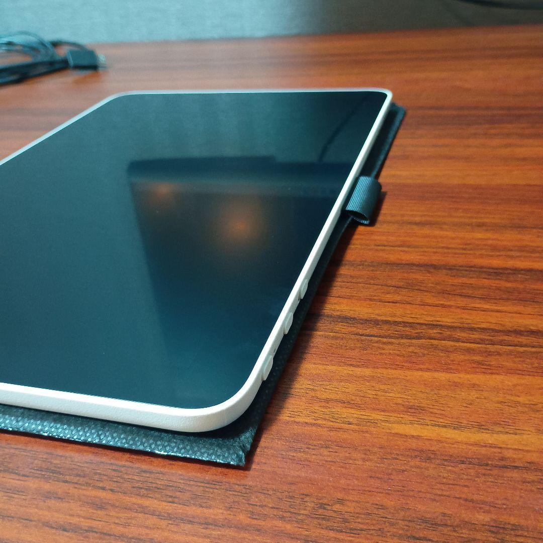 Wacom One ペンタブレットタッチ式 13.3インチ