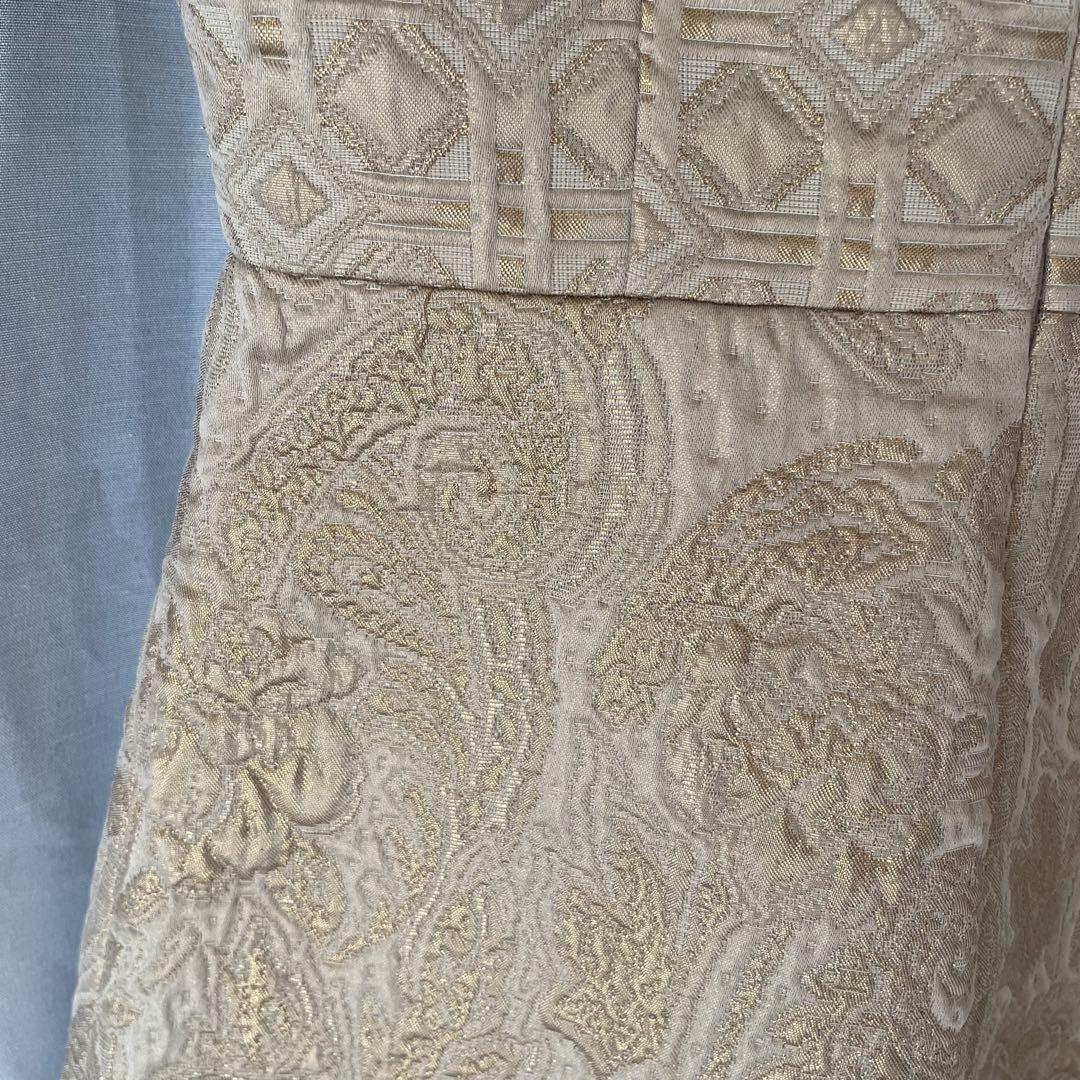 美品　レッド　ヴァレンティノ　希少刺繍ワンピース ゴールド 38 華やか