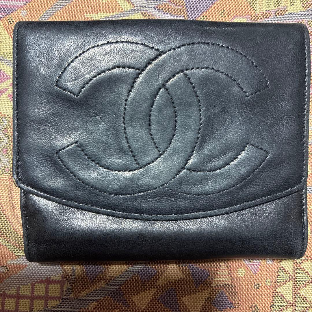 値下げです　CHANEL 二つ折　大きいココ　Wホック