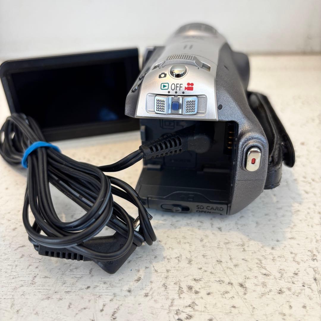 SALE中　ビデオカメラPanasonic HDC-SD9 3CCD