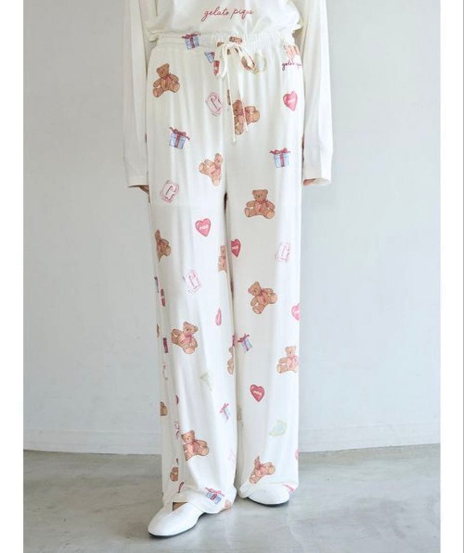 ＊未開封＊フェイバリット ワンポイント ロンT & ロングパンツ 上下セット