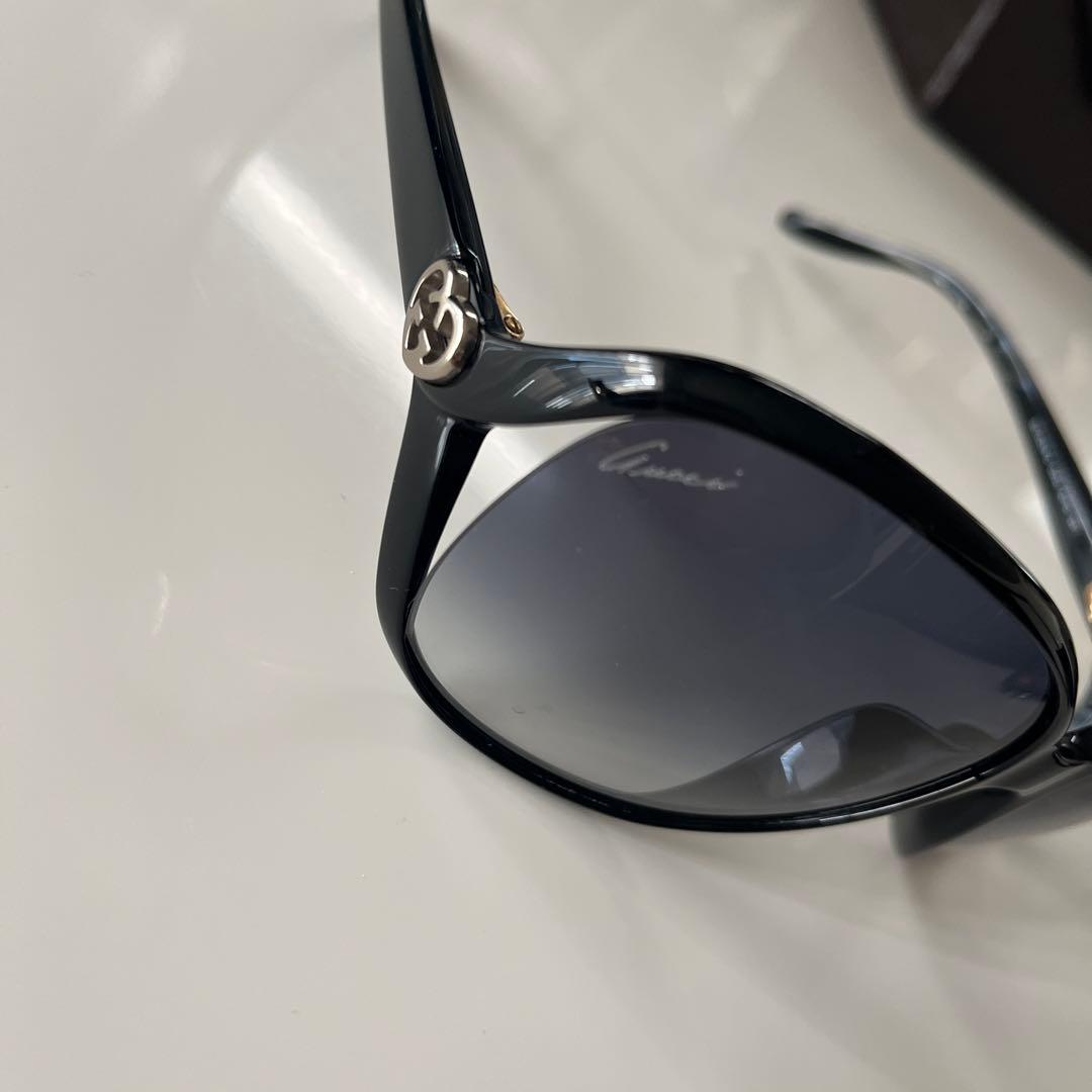 GUCCI ブラック サングラス GGパターン ケース付き