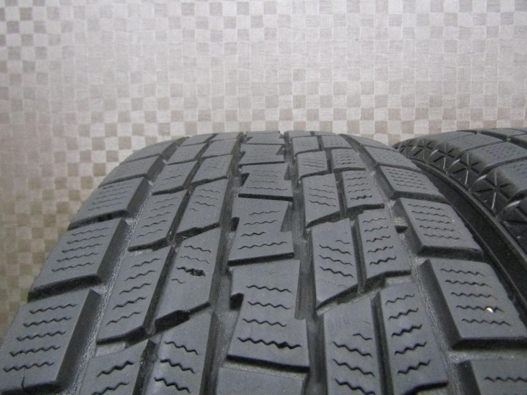 ☆送料込☆使用僅か・バリ溝☆グッドイヤー アイスナビ SUV 225/60R18