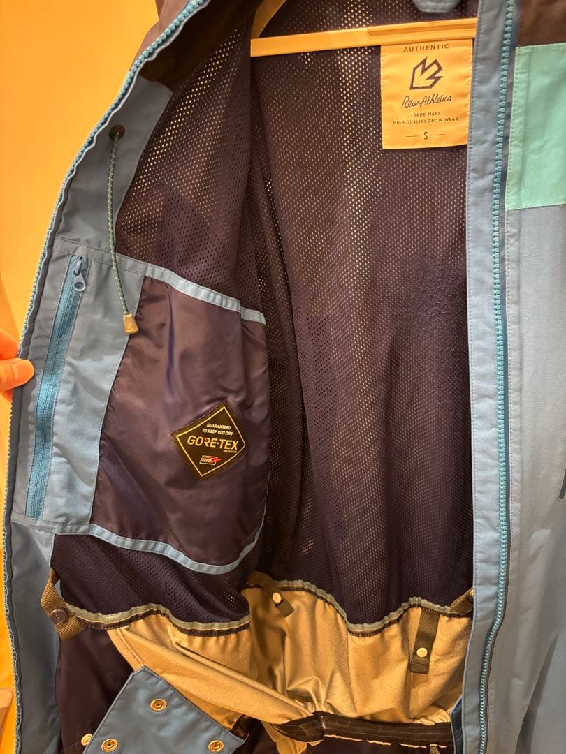 REW KAMIKAZE JACKET [GORE-TEX] スノボウェア