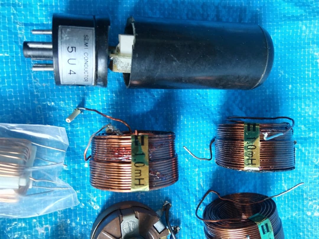 無線機ラジオ真空管アンプなどの部品ジャンク品の出品です。
