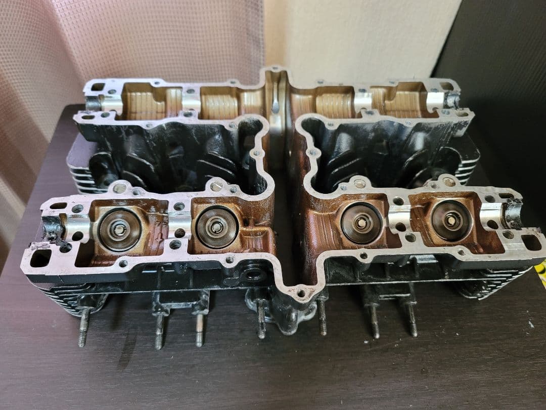 ゆあとゼファー400　シリンダーヘッド　マニホールド