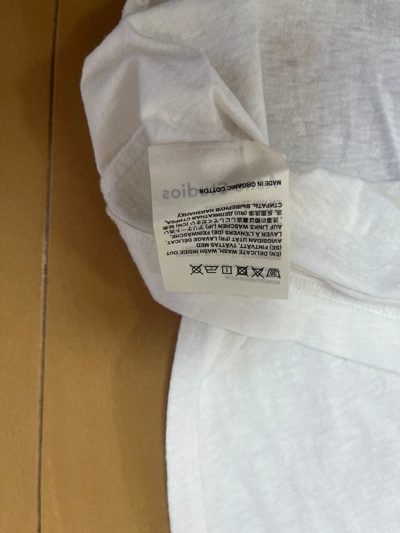 Acne Studios ホワイト Tシャツ FN-WN-TSH000197
