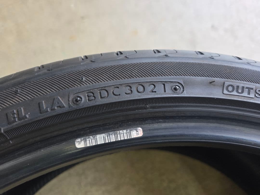 BSレグノGR-XⅡ 245/35R20 21年製 4本セットバリ山アルファード
