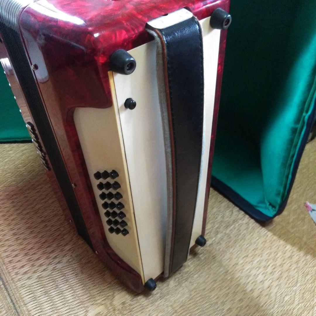 YAMAHA アコーディオン 赤 ケース付き