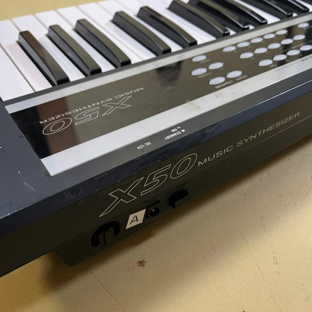 KORG X50 シンセサイザー 61鍵盤 コルグ キーボード