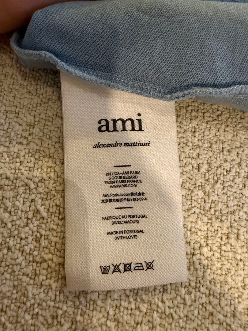 ami Paris ライトブルー Tシャツ ハートプリント