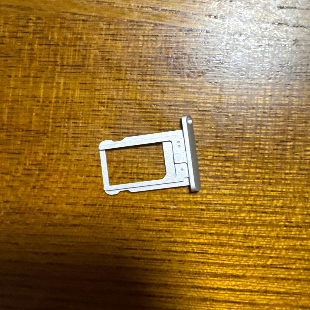 iPad 第9世代 64GB Wi-Fi + Cell ジャンク品として