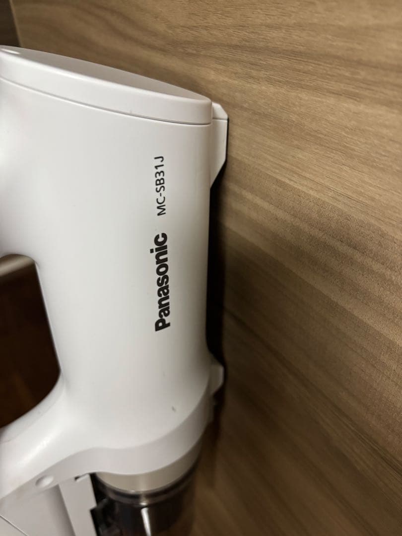 Panasonic コードレス掃除機 2020年製