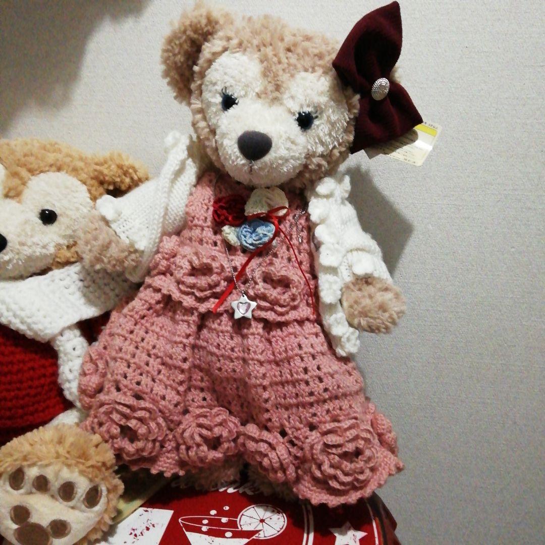 ダッフィー　シェリーメイ　手編みのお洋服つき