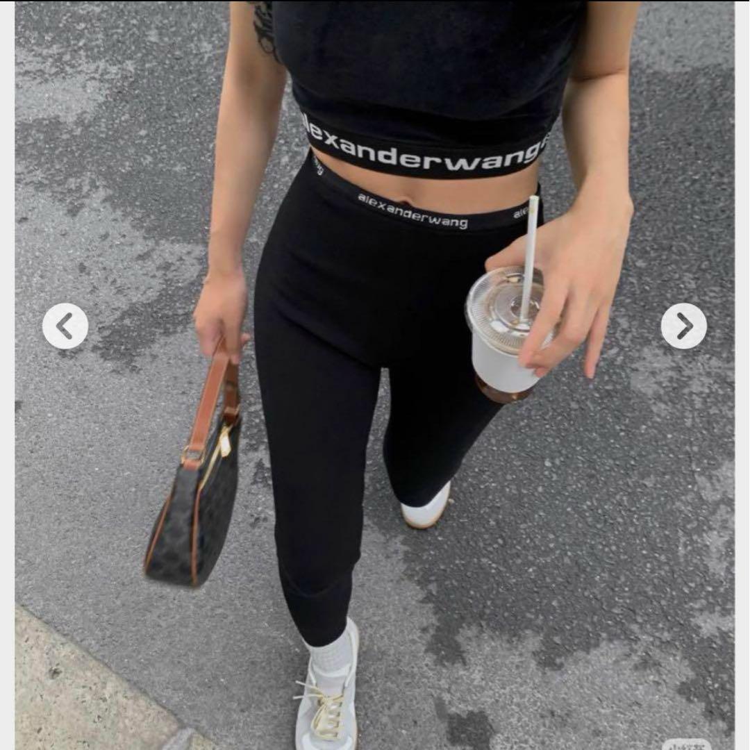 alexanderwang ブラック ハイネック クロップトップ