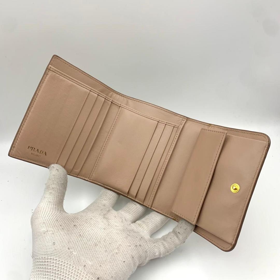 鑑定済み 箱付き プラダ 財布 ヴィッテロムーブ レザー コンパクト ピンク
