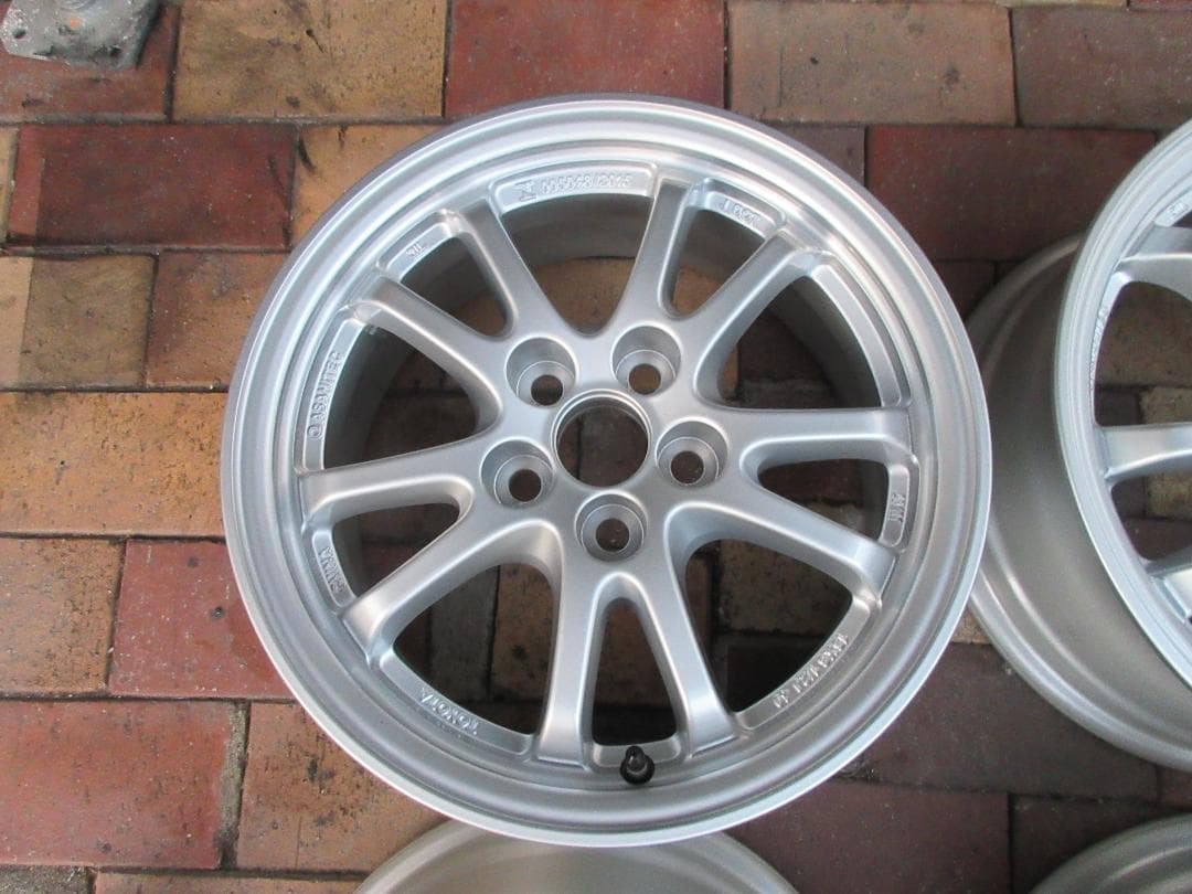 送料込！新車外し 50プリウス純正 15インチアルミホイール 美品4本組 美品