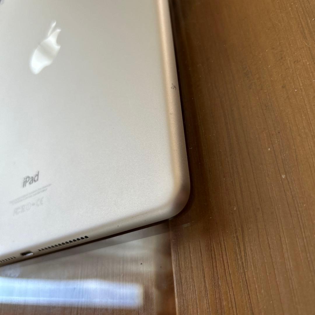 Apple iPad Air 2 Wi-Fiモデル 32GB MNV62J/A