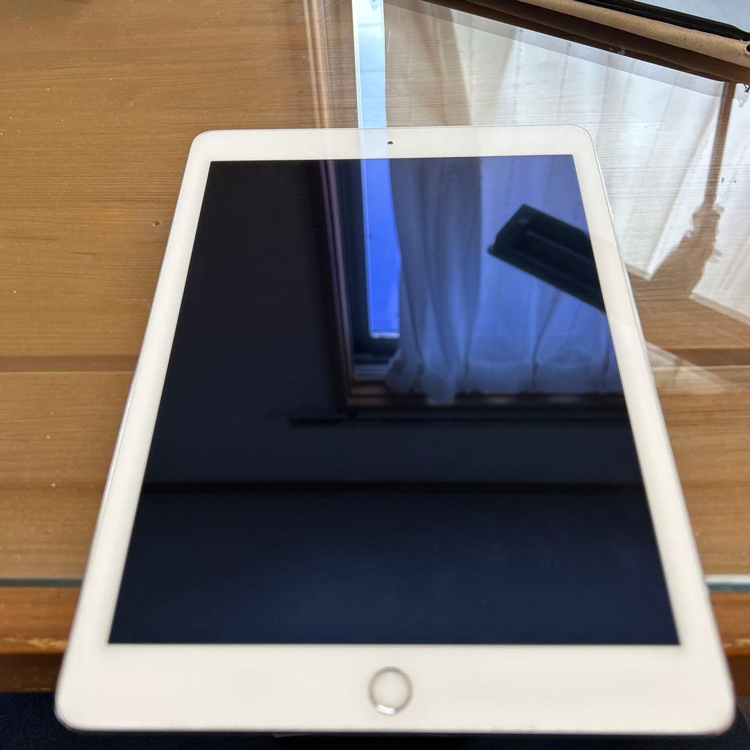 Apple iPad Air 2 Wi-Fiモデル 32GB MNV62J/A