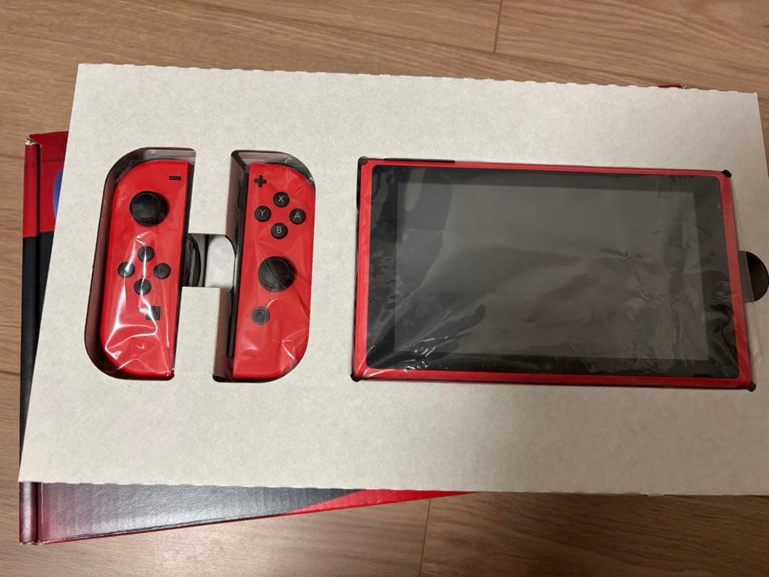 Switch 本体 マリオレッド