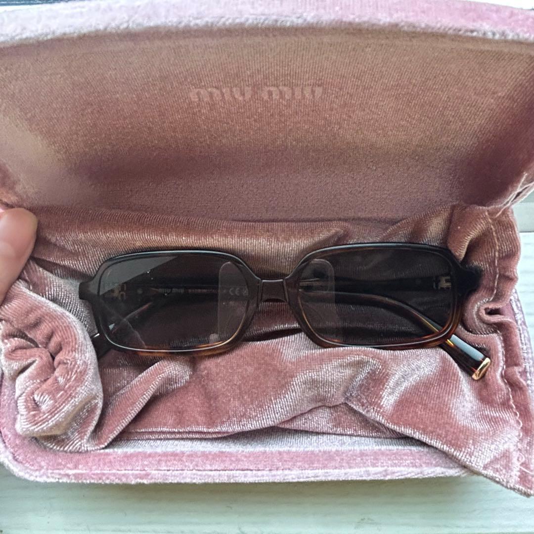 miu miu ブラウン スクエア サングラス