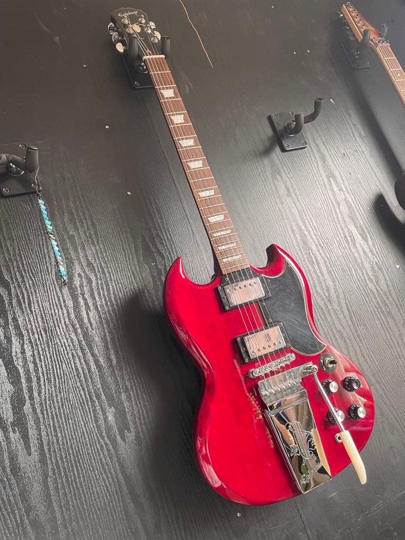 Epiphone SG G-400 バイブローラ