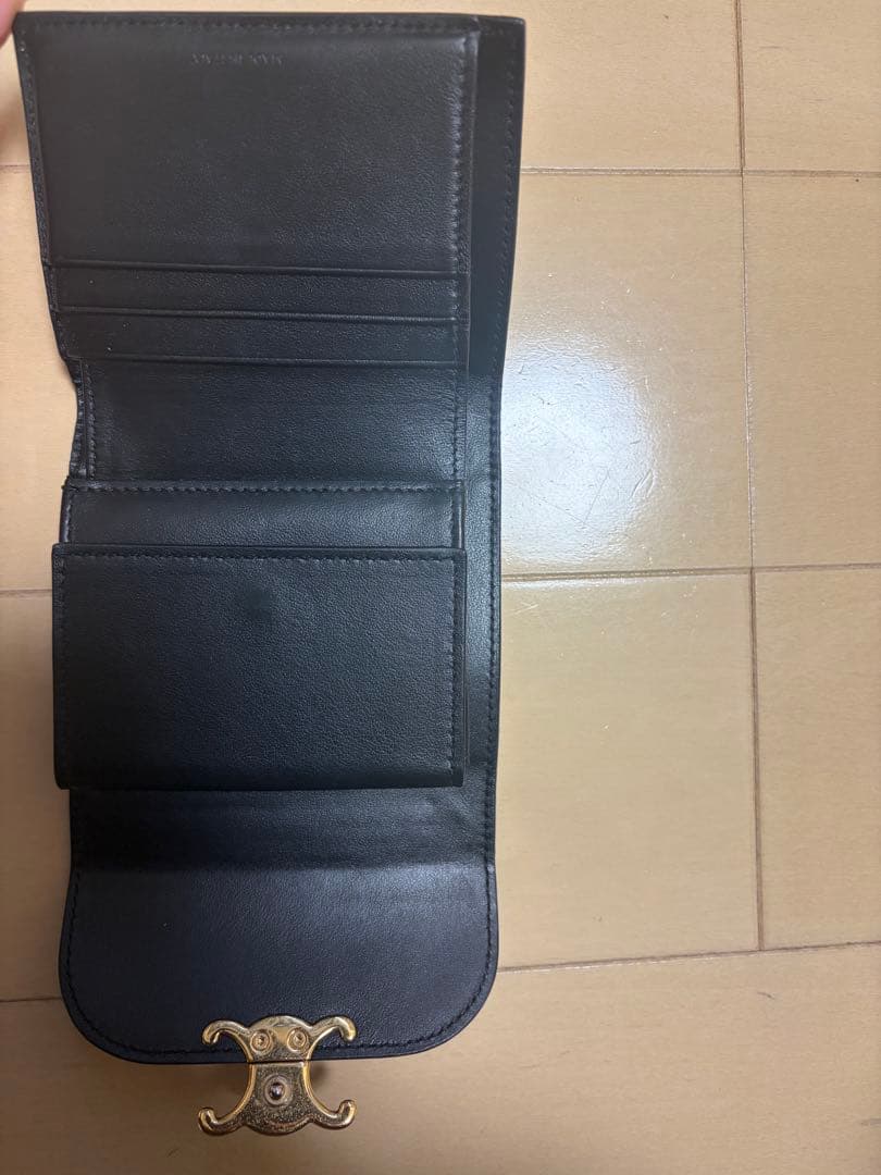 【koccyo様】CELINE トリオンフ ブラックレザー三つ折り財布