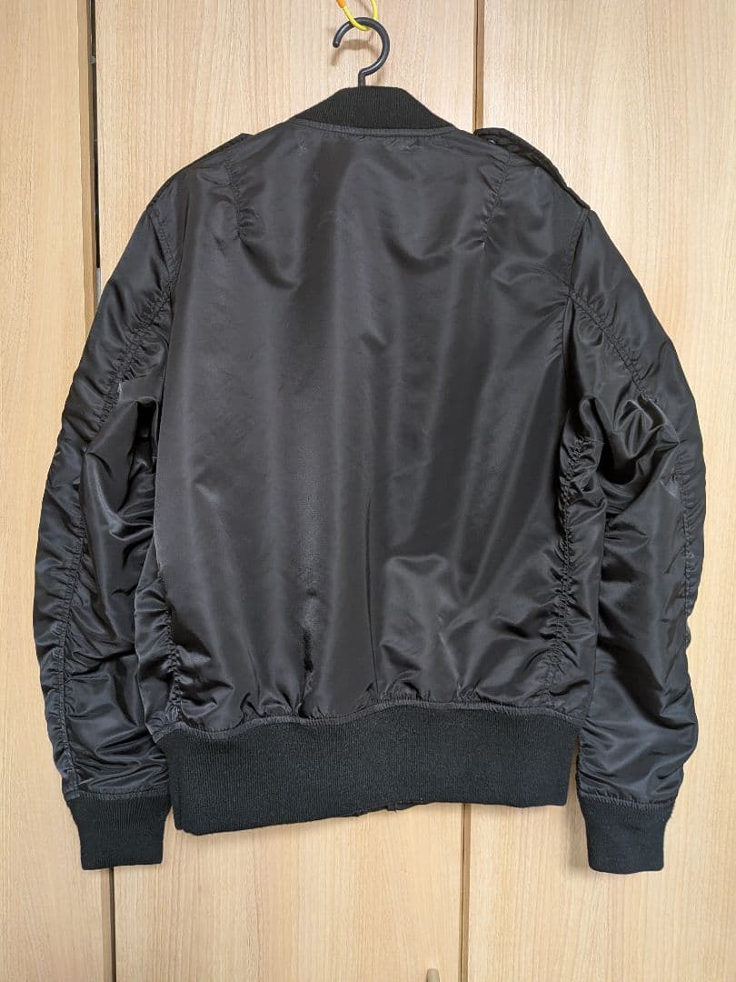 コリン 美品　avirex ma-1ジャケット　ブラック