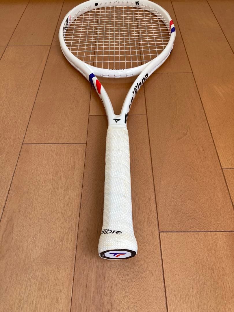 美品2025年 TecnifibreT-FIGHT 300S G2 98インチ