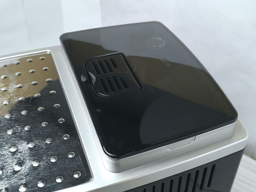 デロンギ　コンパクト2全自動コーヒーマシン　マグニフィカS　ECAM22110