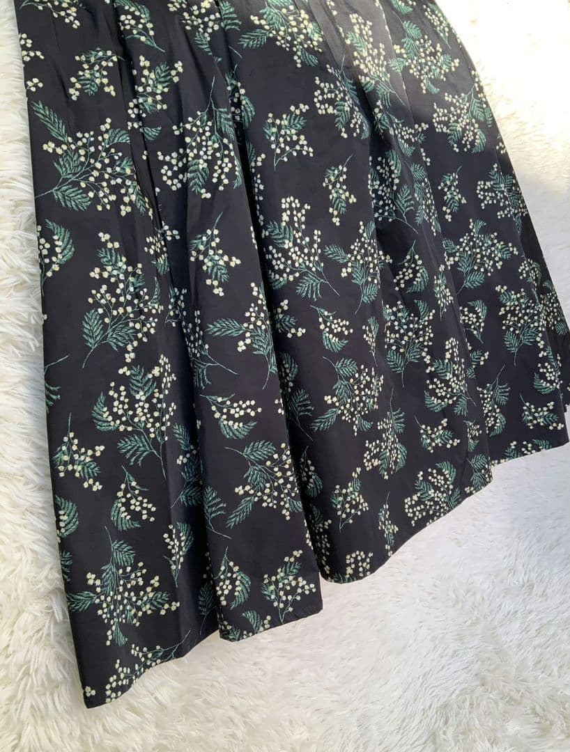 【新品、タグ付き】OBLI オブリ ミモザタフタスカート