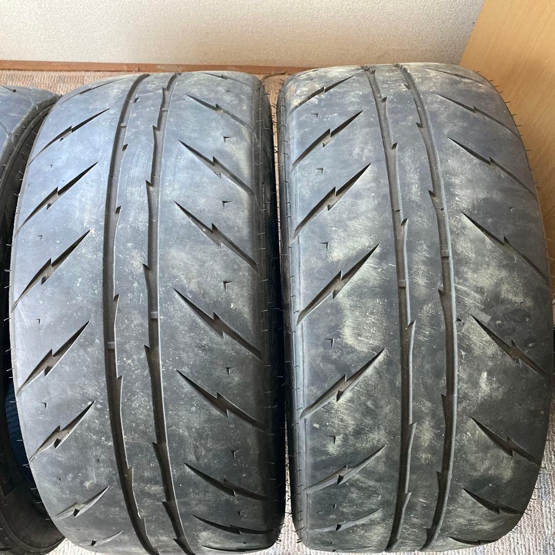 255/40R18 シバタイヤ