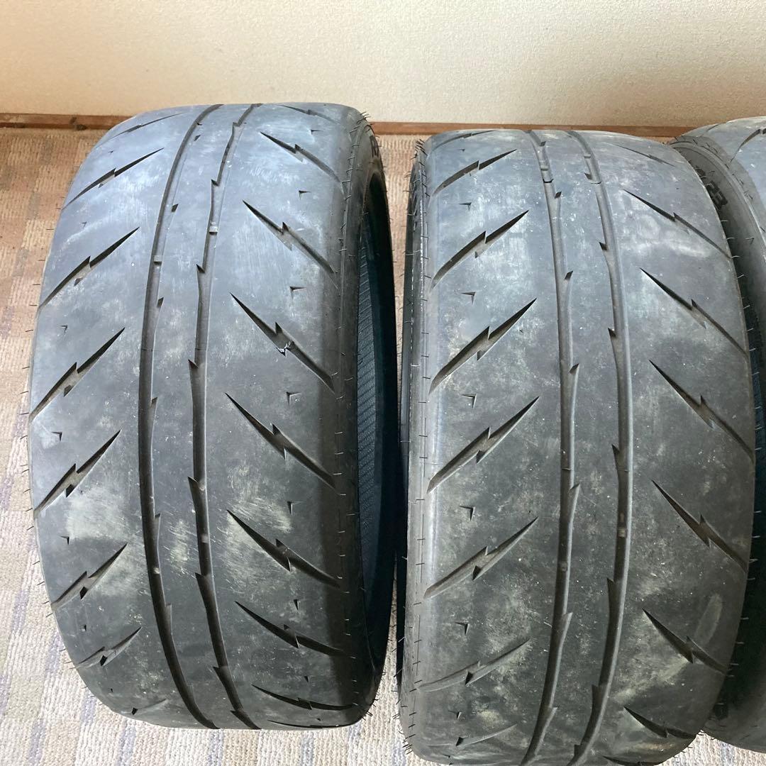255/40R18 シバタイヤ