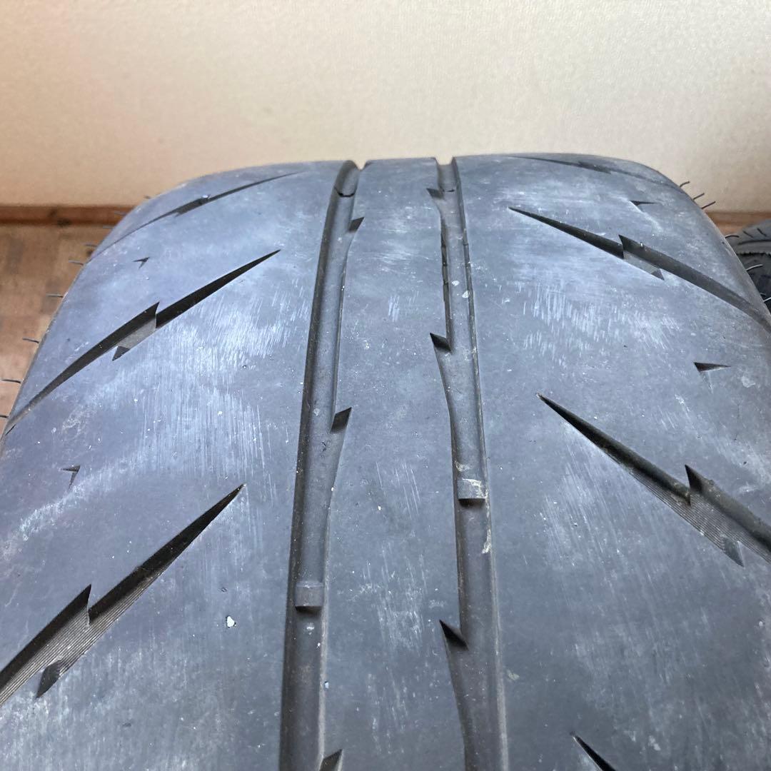 255/40R18 シバタイヤ