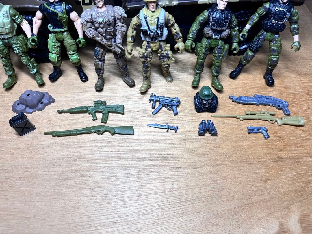 トゥルーヒーローズ 兵員輸送車 軍隊おもちゃ　ミリタリーフィギュア