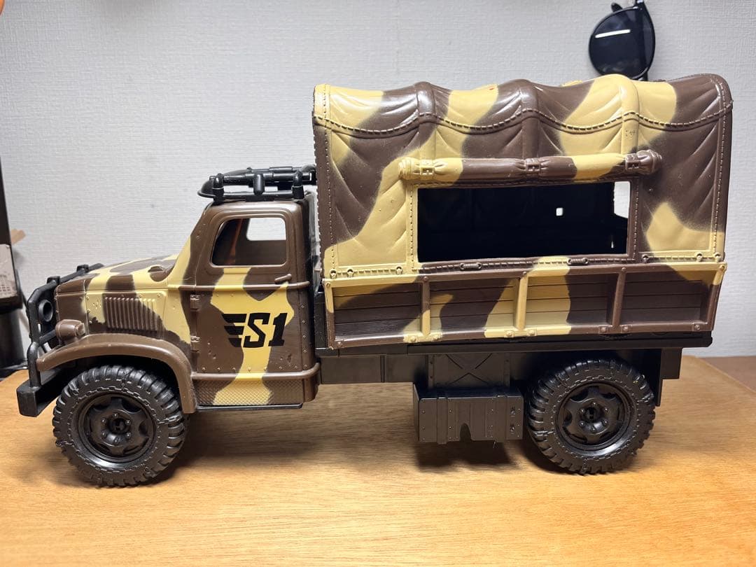 トゥルーヒーローズ 兵員輸送車 軍隊おもちゃ　ミリタリーフィギュア