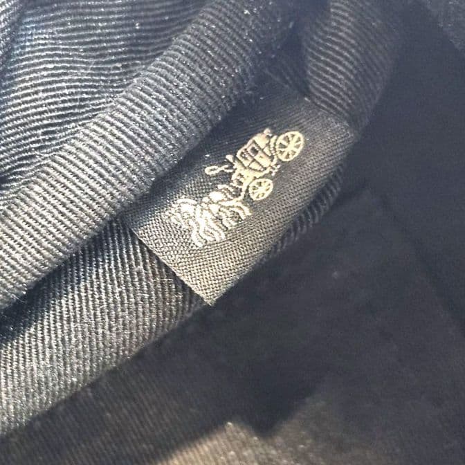 COACH 　コーチ　ボディバッグ　ブラック