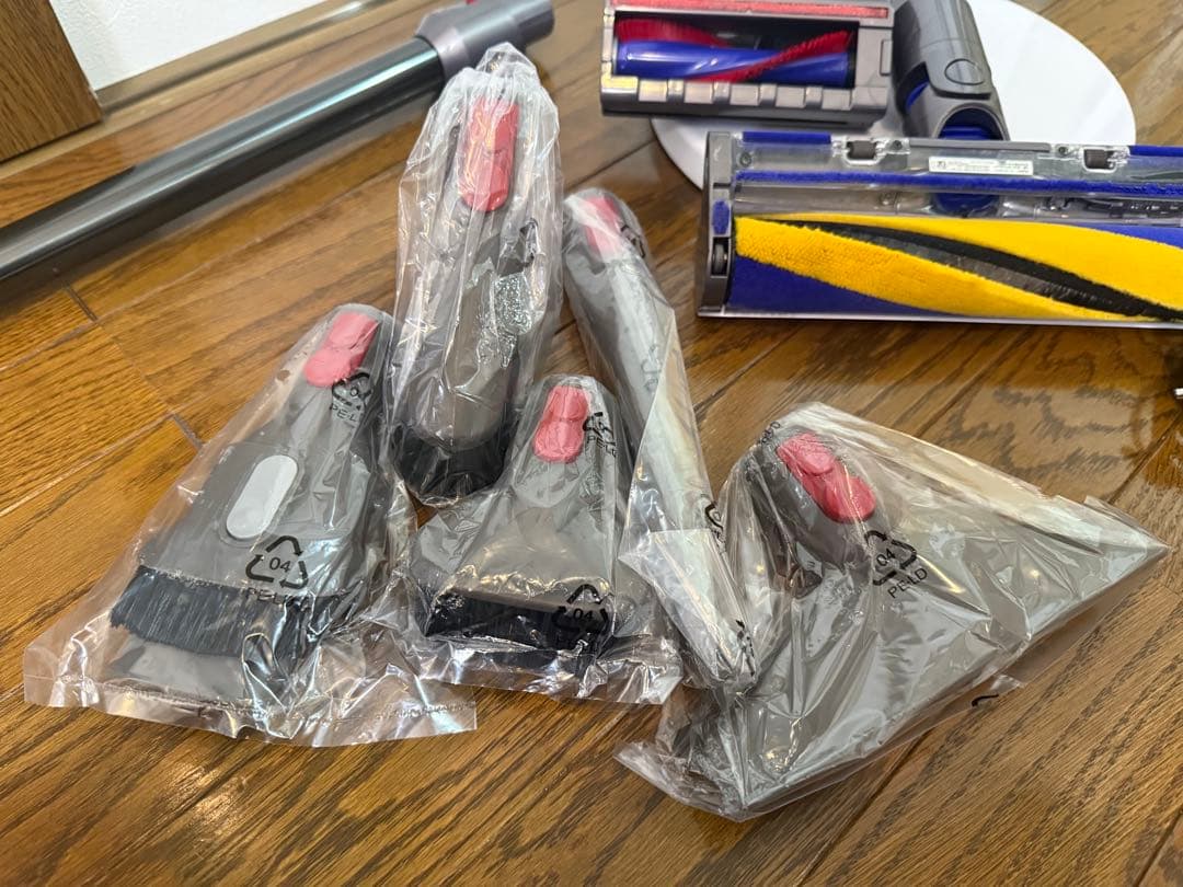 ノリカ　ダイソンV12 SV30 コードレス掃除機 分解清掃済み②