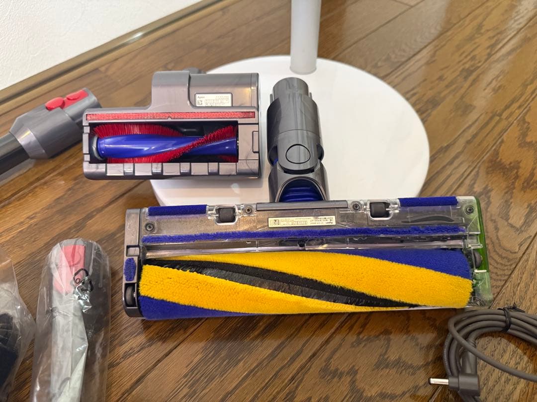 ノリカ　ダイソンV12 SV30 コードレス掃除機 分解清掃済み②