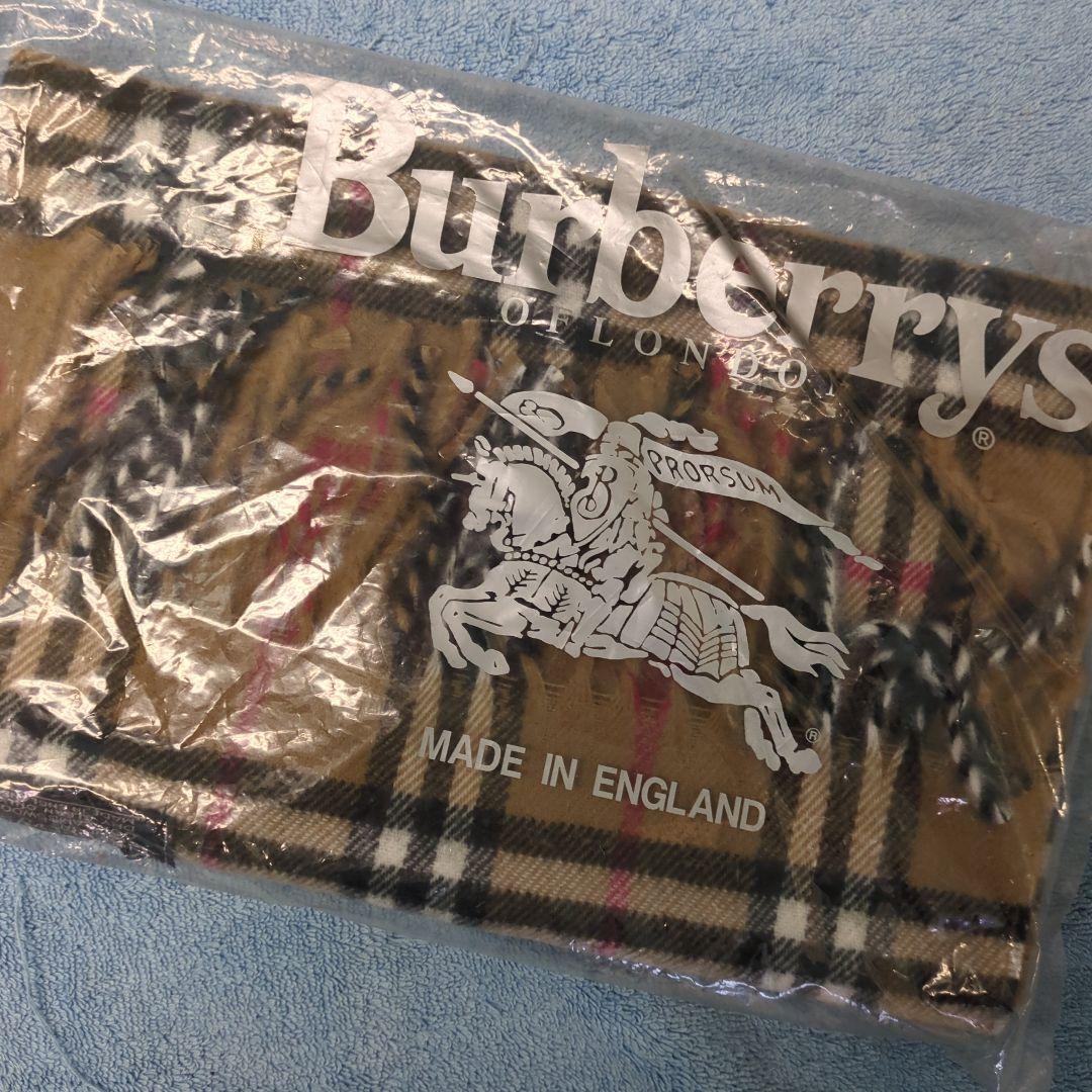 新品　Burberry　バーバリー チェック柄マフラー 100%ラムウール