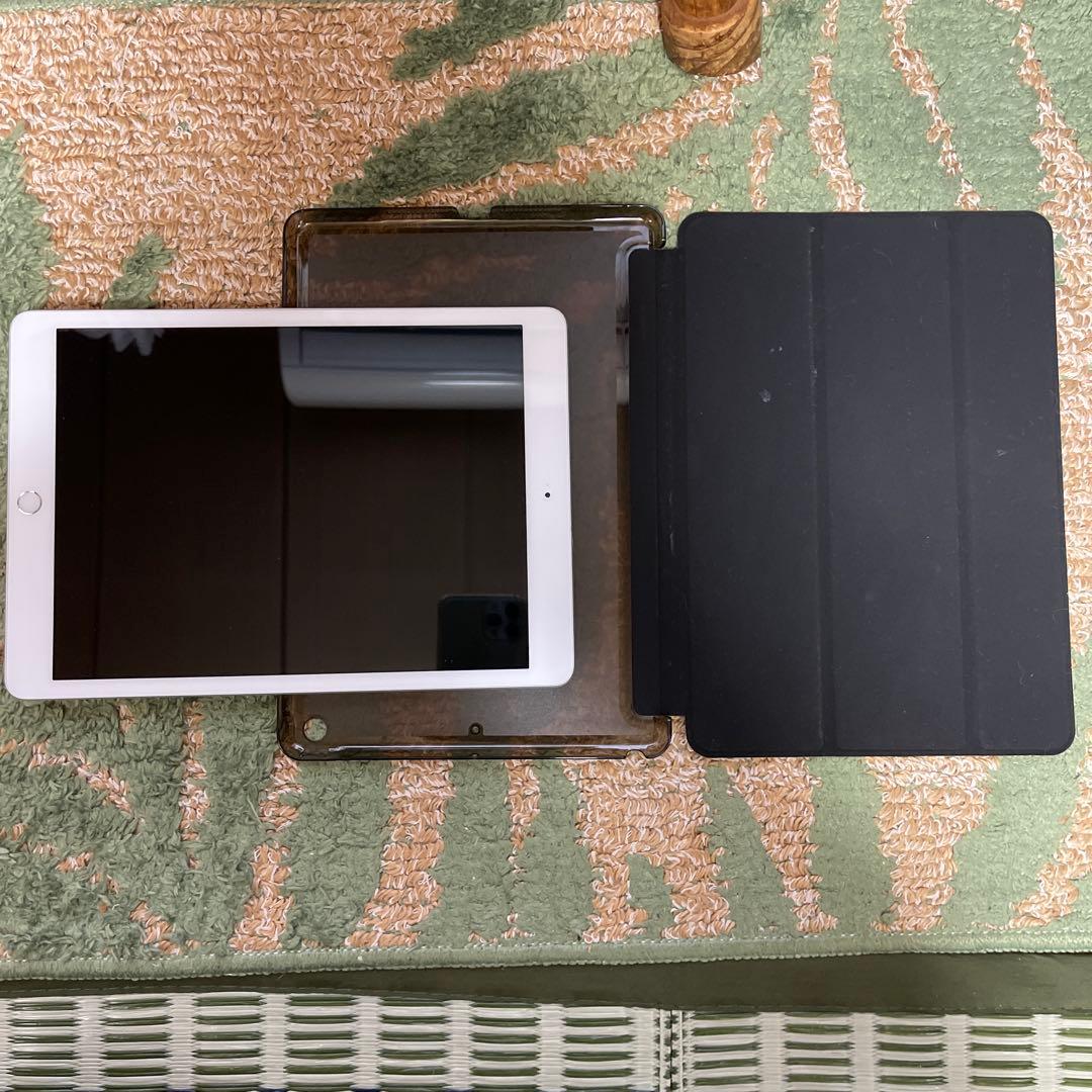 [カバー付]iPad 第7世代 32GB シルバー Wi-Fi 極美品
