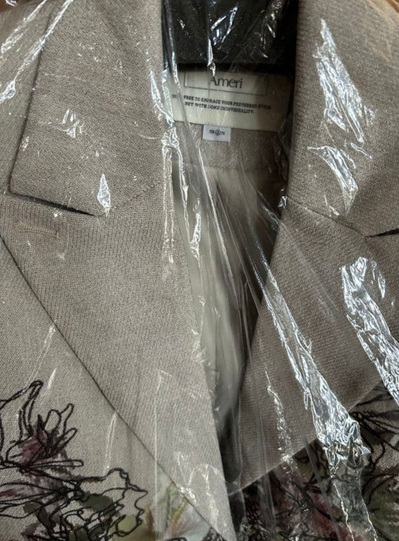 完売AMERI PIXEL FLOWER PRINT SHORT JACKET
