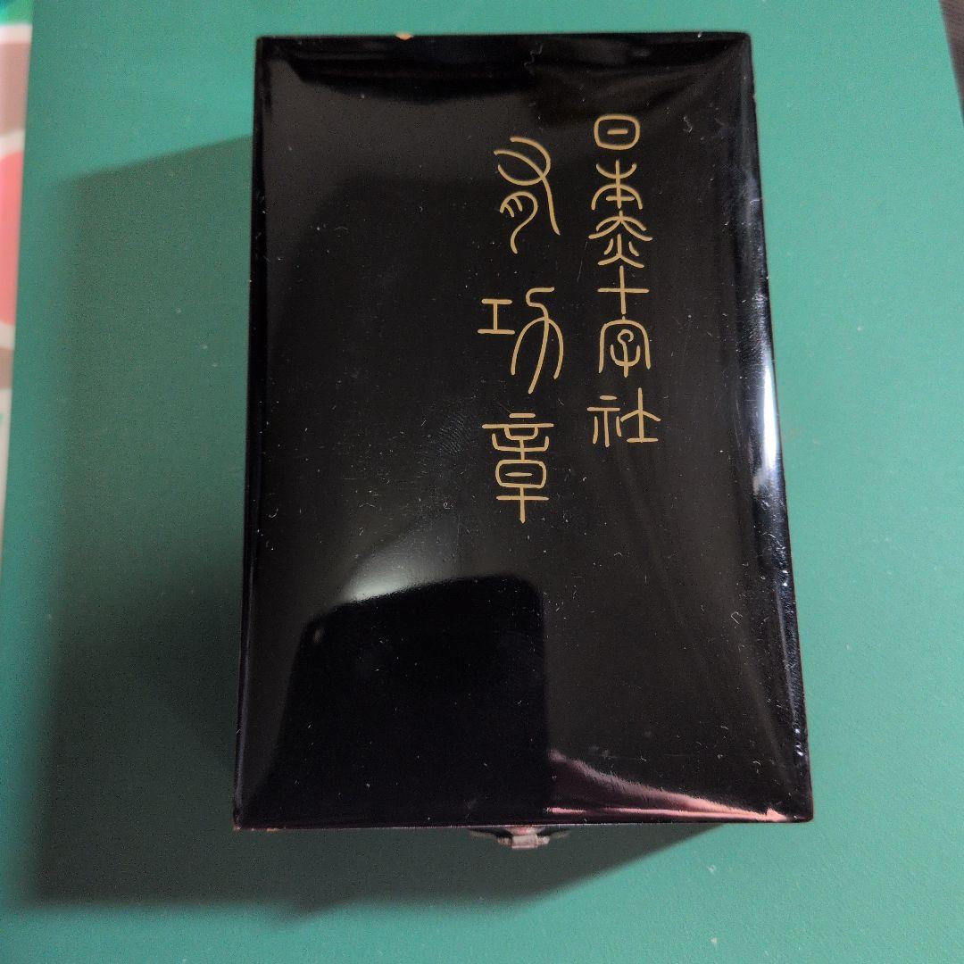 【銀製】✿日本赤十字　旧有功章✿　　略無し箱入り!!!【小難有り】