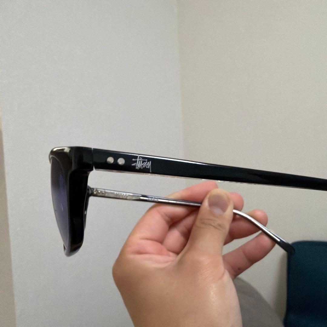 柴田ひかり着用old stussy Richie sunglasses