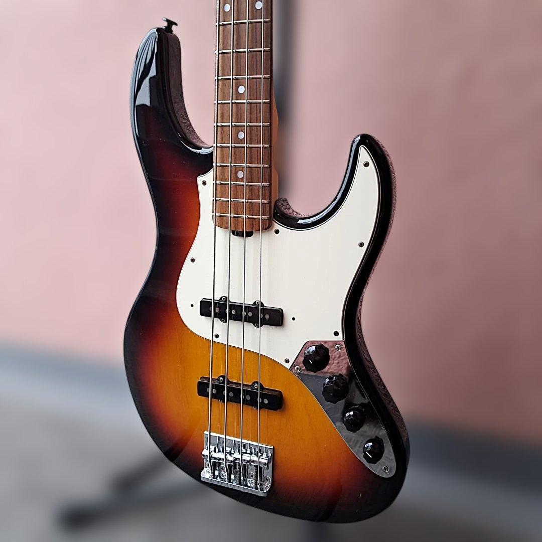 ■edwards E-AM-120R AMAZE アメイズ エドワーズ ジャズベ