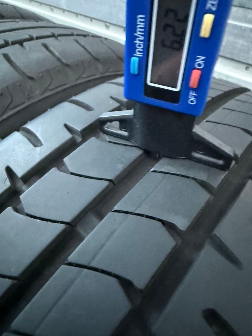 ブリヂストンサマータイヤ185／55R15 82V