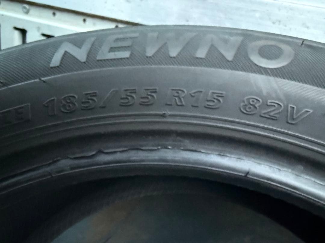 ブリヂストンサマータイヤ185／55R15 82V