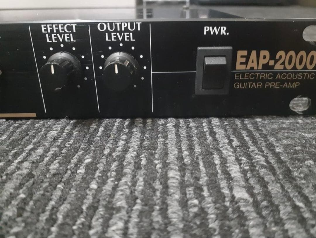 EAP-2000 エレクトリックアコースティックギタープリアンプ