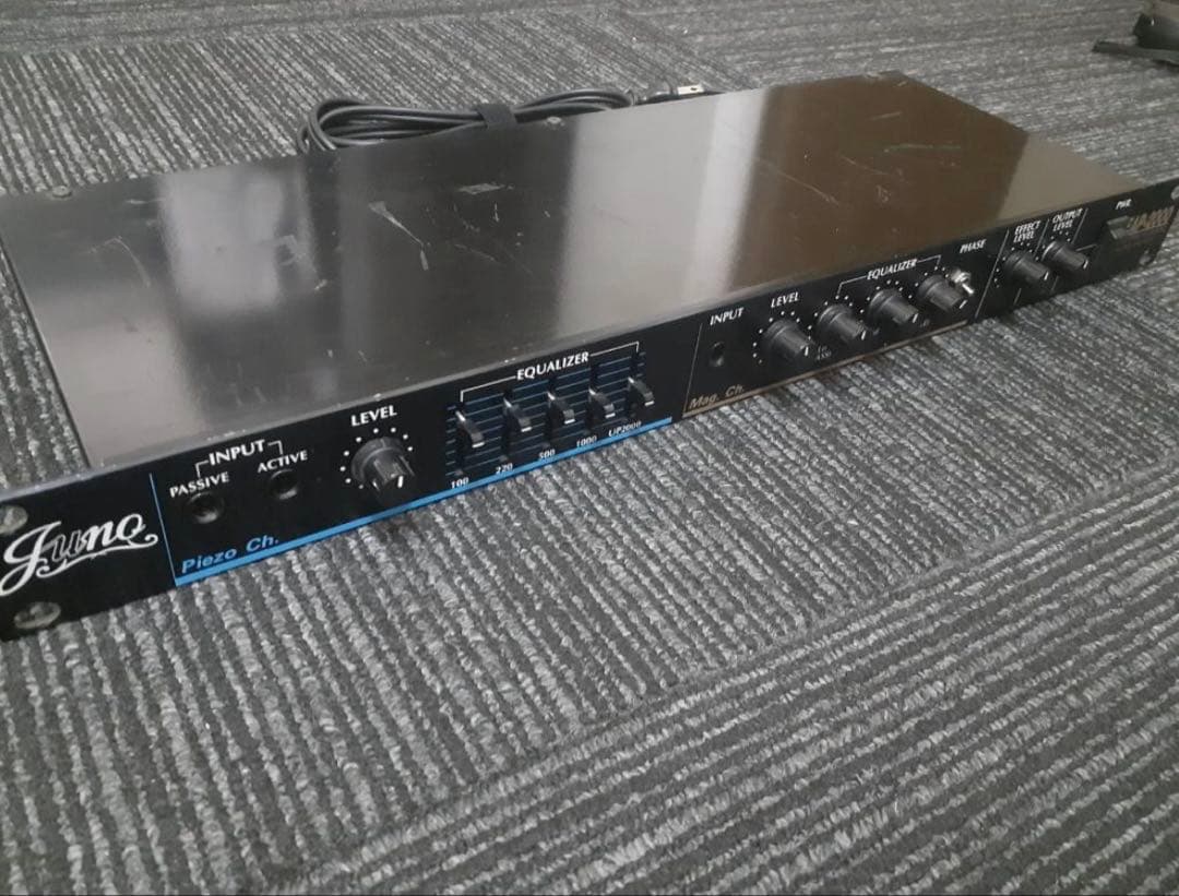 EAP-2000 エレクトリックアコースティックギタープリアンプ